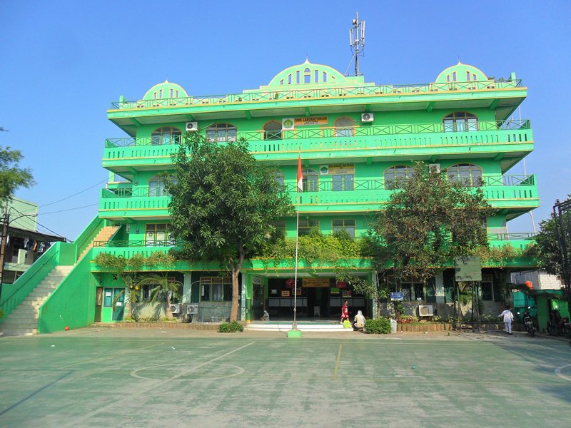 Gedung SMKS Laboratorium Jakarta